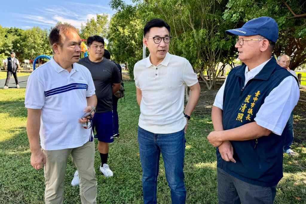 ▲立法院副院長江啟臣攜手張清照議長爭取國際自由車館落腳臺中清水。（記者張玉泰翻攝）