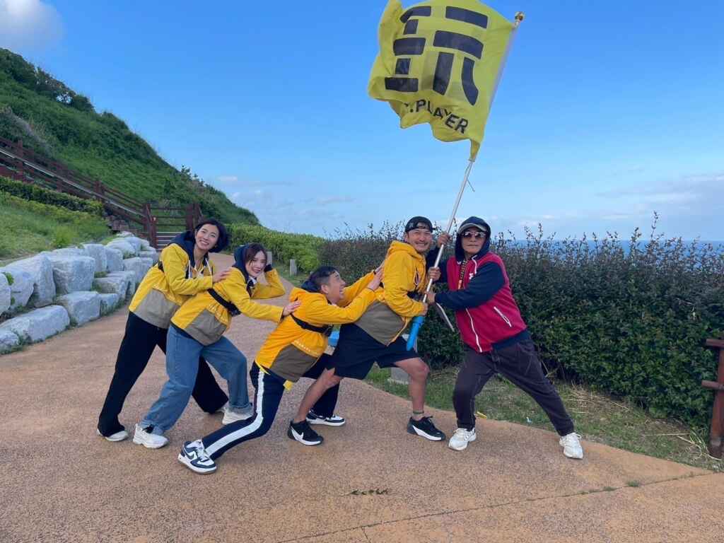 ▲《綜藝玩很大》前進韓國釜山左起米可白、孟潔、屈中恆、KID、憲哥。(好看娛樂提供)