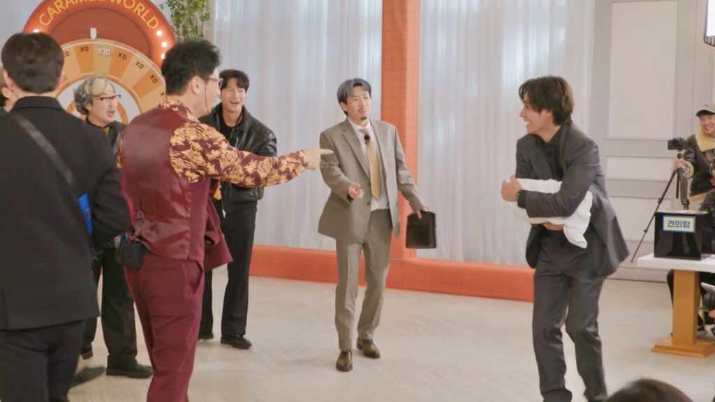 ▲V靠小聰明成牛奶糖富翁(中天綜合台提供)