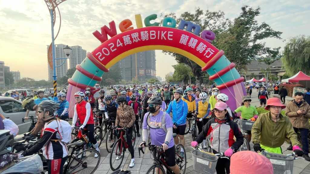 ▲吸引近6000名車友以及親子家庭共襄盛舉。(台中市政府提供)