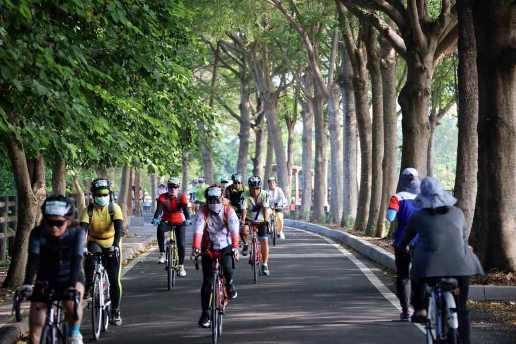 ▲39K追火車組（田中-二水）車友行經八堡圳綠色廊道，風景相當美。（記者林明佑翻攝）