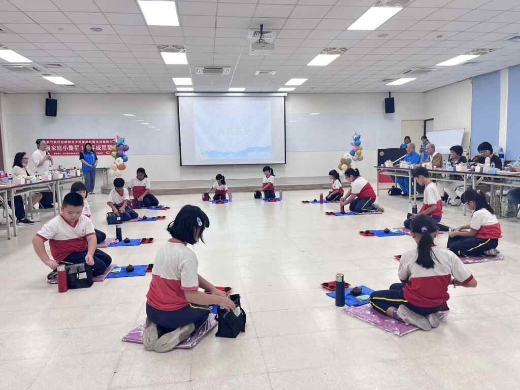 透過在地團體的深耕服務，為有教養困難、照顧壓力或支持系統薄弱的家庭提供即時協助。