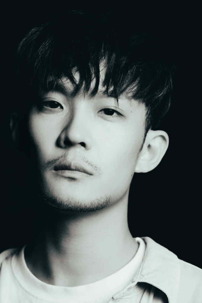 ▲U:NUS團長高胥崴首支個人創作單曲〈我錯〉於11月1日正式數位上架。(滾石提供)