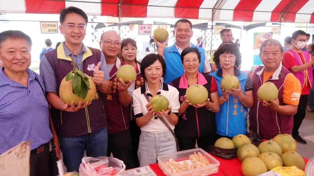 彰化花壇西施柚節　萬聖西施趴踢秀柚來見面