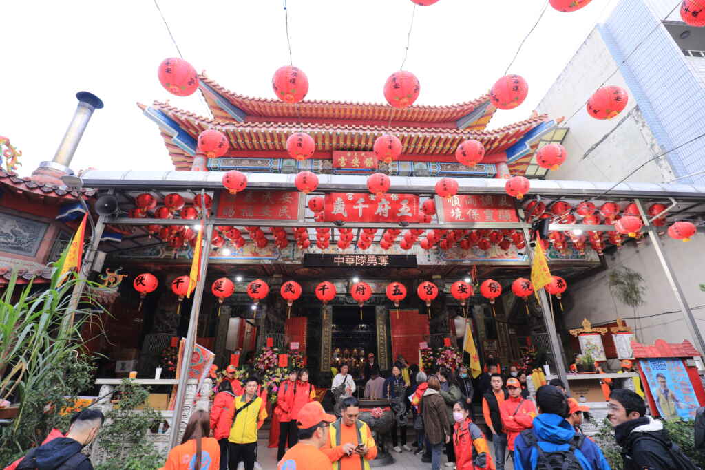台中市保安宮位於台中市北區,創建迄今已有75年歷史,於民國80年現址重新翻修,如今廟貌巍峨,香火鼎盛。