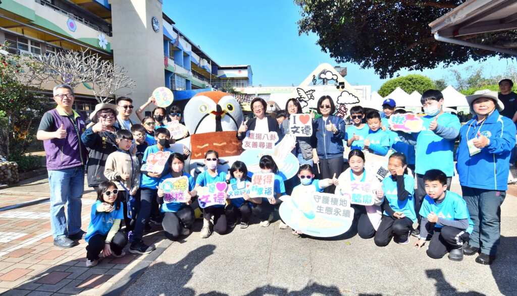 ▲一年一度的生態盛會「2025鷹揚八卦賞鷹活動」今日在芬園鄉文德國小熱鬧揭幕。(彰化縣政府提供)