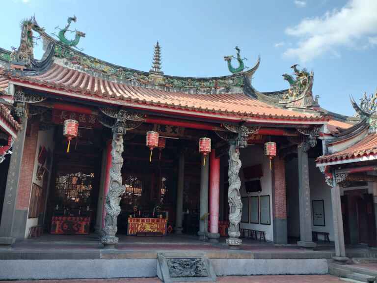 ▲林氏宗祠第二進之傳統大燈籠。(台中市文化局提供)