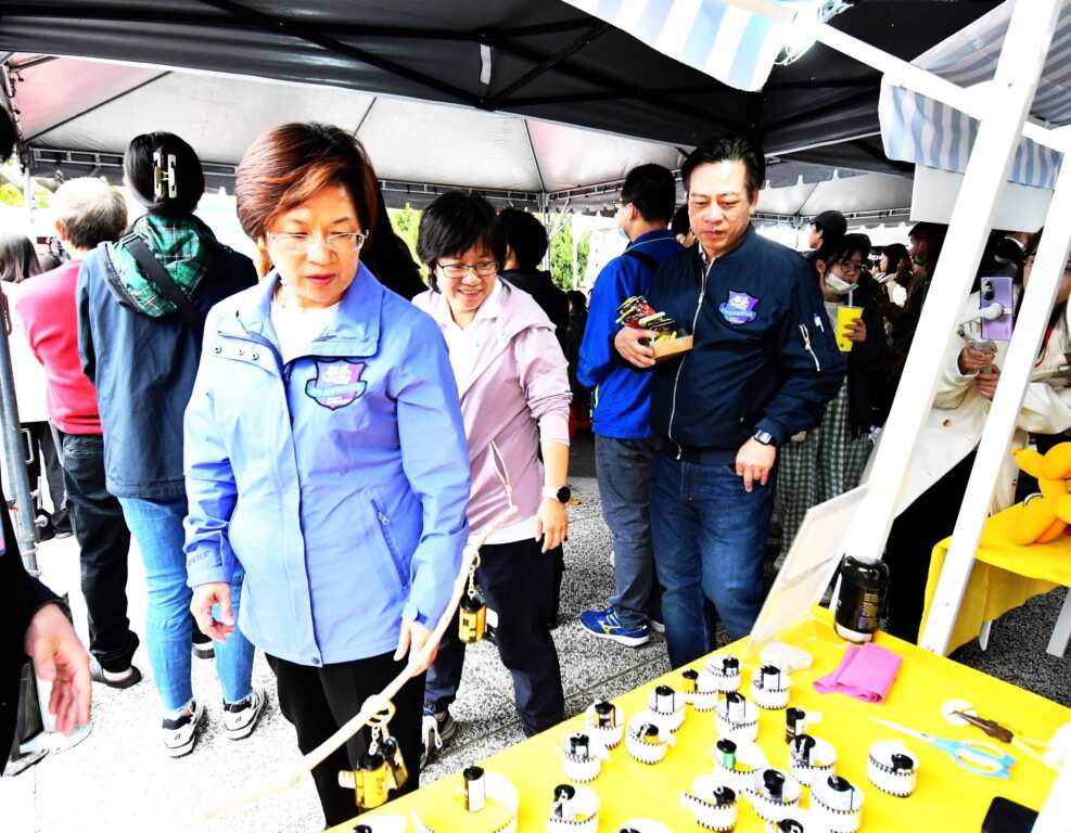 ▲活動集結彰化縣及台中市12組高中職學生社團及16個特色攤位,展現青年朋友的創意與才華,激發青年未來的無限可能。(彰化縣政府提供)