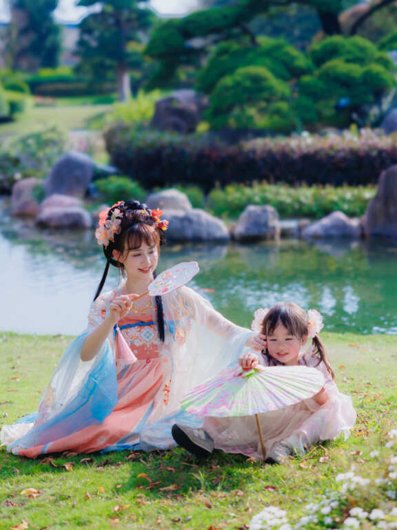 ▲親子漢服體驗。（成美文化園提供）