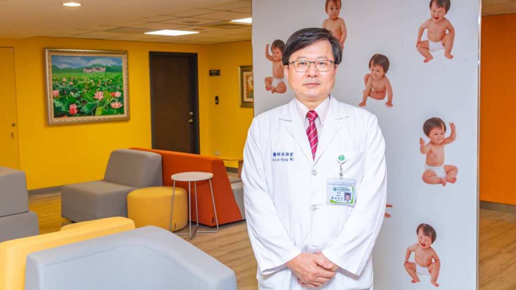 ▲彰基生殖醫學中心主任吳信宏表示，彰基醫學中心關注企業社會責任（ESG），在總院長陳穆寬教授支持下，不僅打造良好的工作環境，也積極關注員工的長期健康。（彰基醫院提供）