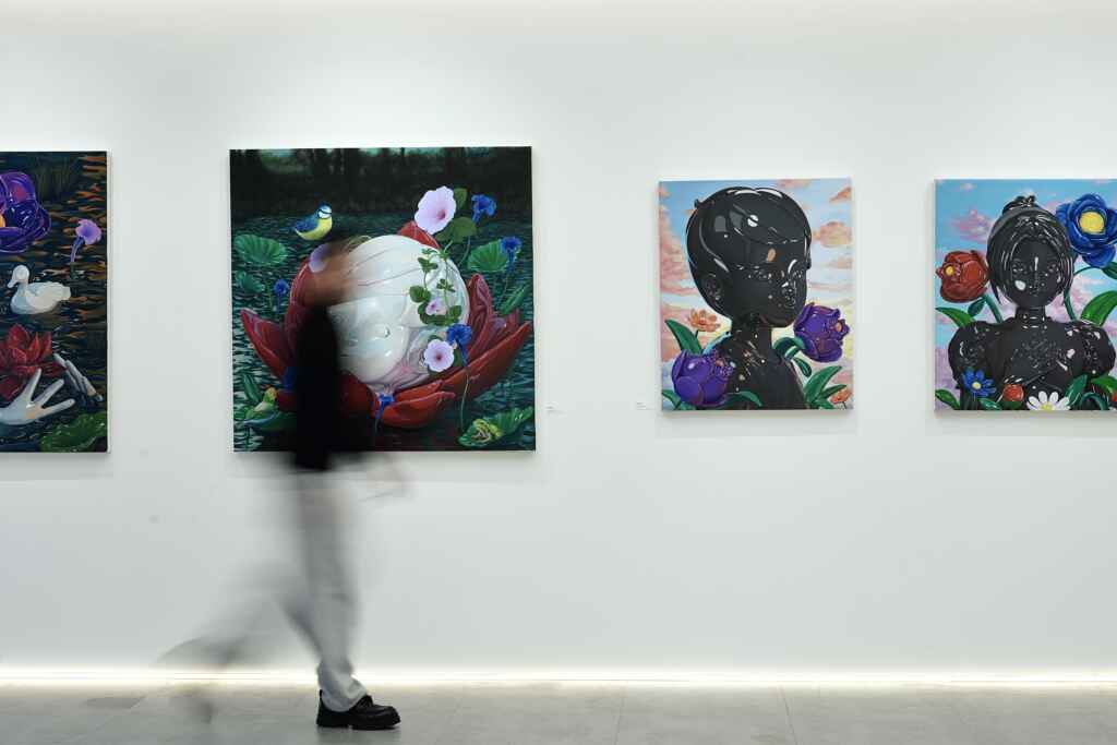 ▲黃志瑋跨界能量大噴發 策劃跨國公益聯名藝術展(財團法人流浪動物之家基金會 提供)