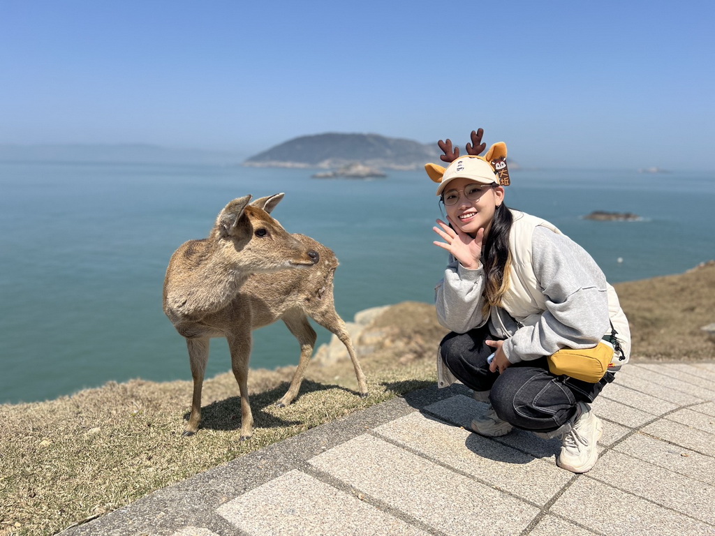 ▲馬祖藍調時光系列活動4月1日起推出「跳島大坵抽鹿角」活動。(記者蘇彩娥攝)