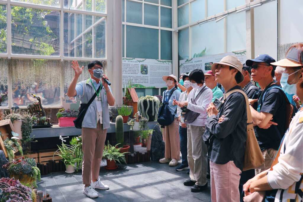 ▲會後由農業部種苗改良繁殖場講師為科博館志工進行教育訓練。(國立自然科學博物館提供)