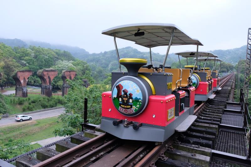 沿途飽覽美景與古蹟-苗栗-舊山線鐵道自行車