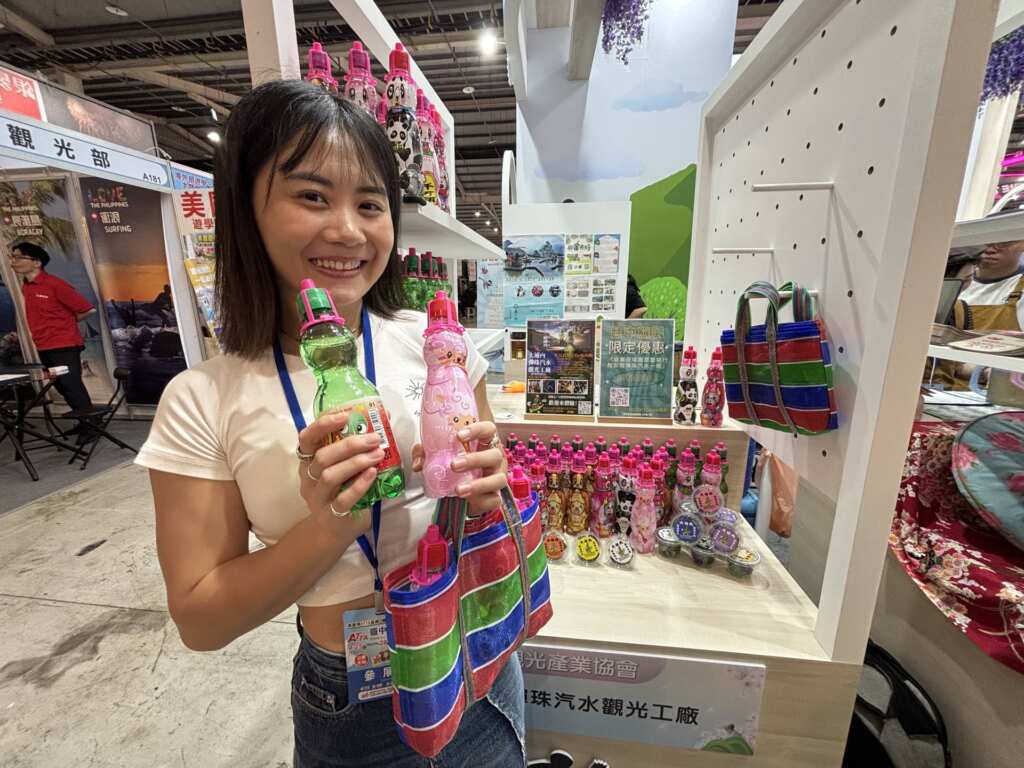 ▲大補內彈珠汽水觀光工廠,推出套裝行程優惠。(記者林明佑翻攝)