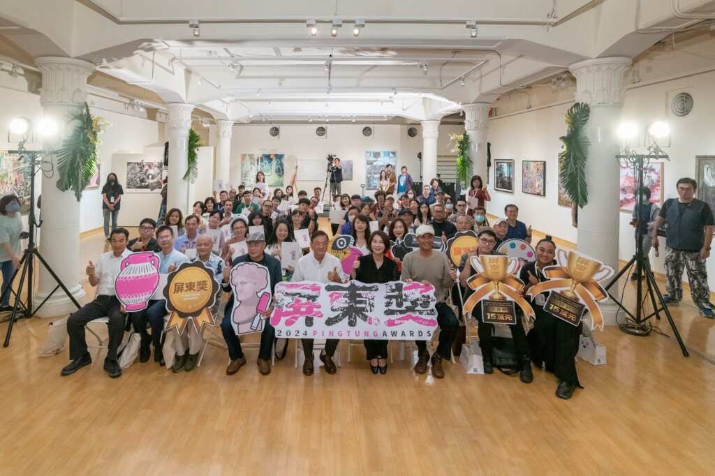 ▲2024屏東文學獎大合照示意圖。（屏東縣文化處提供）