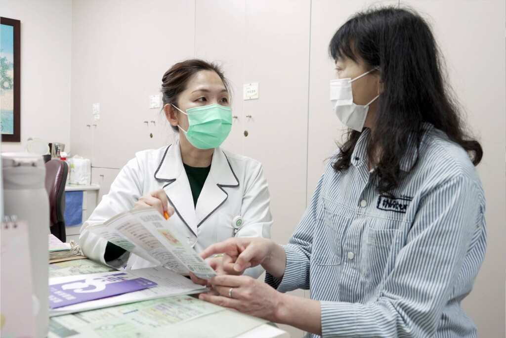 ▲彰基收治的潰瘍性腸炎個案涵蓋年齡層廣泛,從4歲到80歲都有,治療目標是幫助他們回復日常生活。(示意圖非當事人/彰基醫院提供)