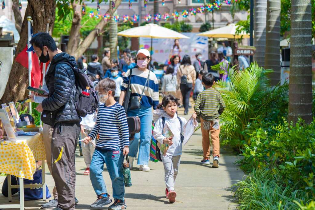▲南崁兒童藝術村吸引眾多遊客來訪。(桃園市文化局提供)