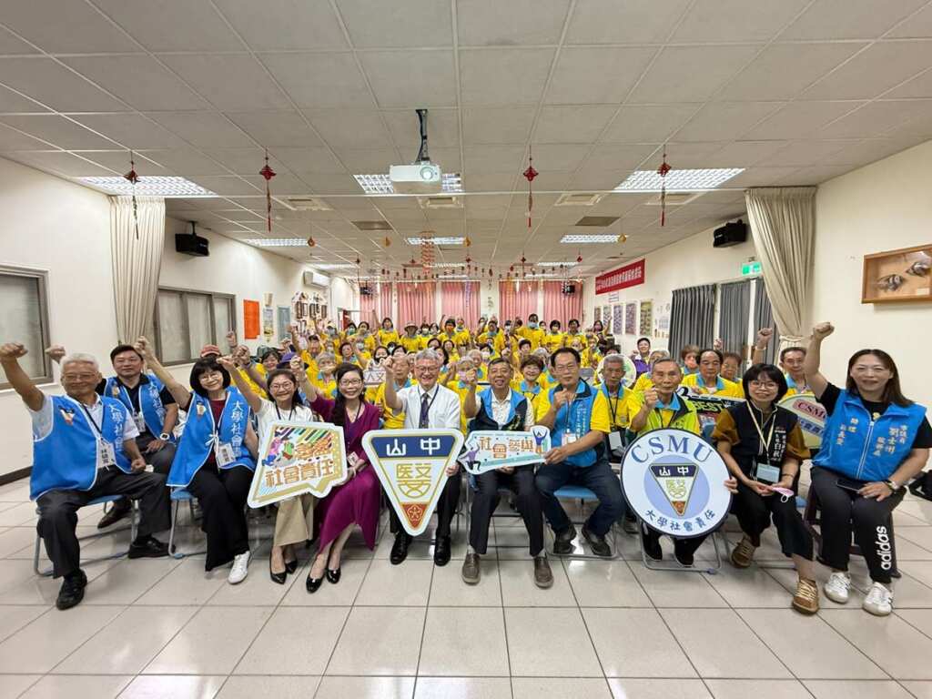 ▲中山醫大首創唱歌訓練喉部肌力方式，未來將培訓更多志工投入推廣。（中山醫大提供）