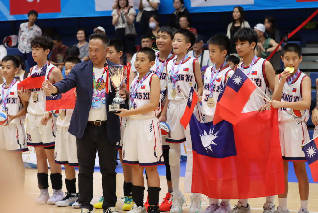 網溪國小全勝封王。 (魏冠中攝影)