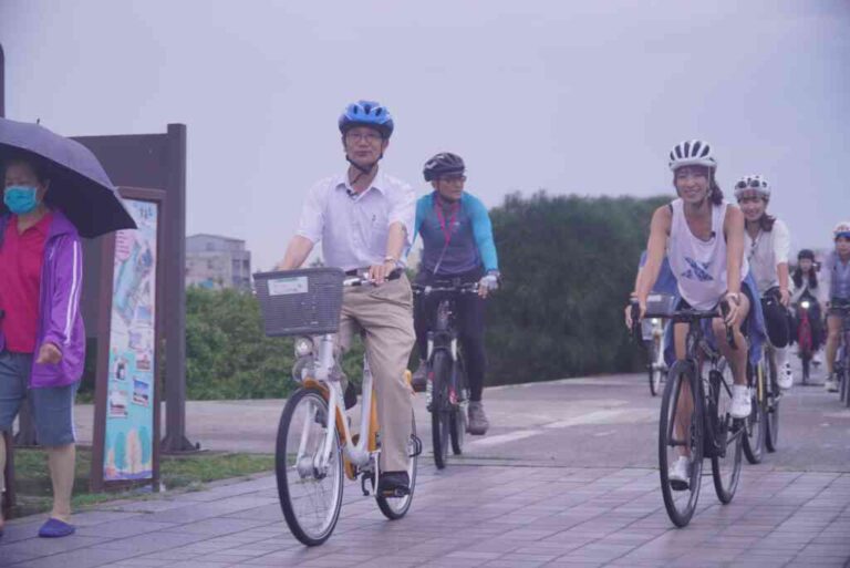 ▲雲嘉南濱海鐵馬旅游，是交通部積極推廣的歷史之旅。（記者魏冠中攝）