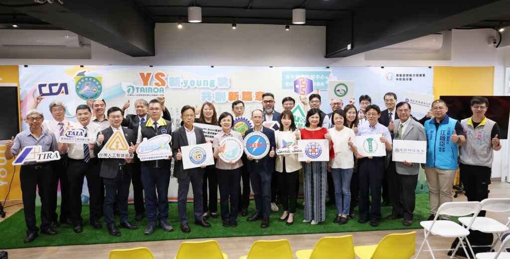 ▲青年職涯發展中心新址以更寬廣的空間及完善的設施為青年提升服務量能。(中彰投分署提供)