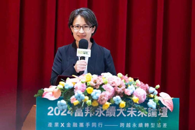 ▲蕭美琴副總統出席「2024富邦永續大未來論壇」時指出，在永續轉型道路上，每個人都是關鍵力量。（總統府提供）