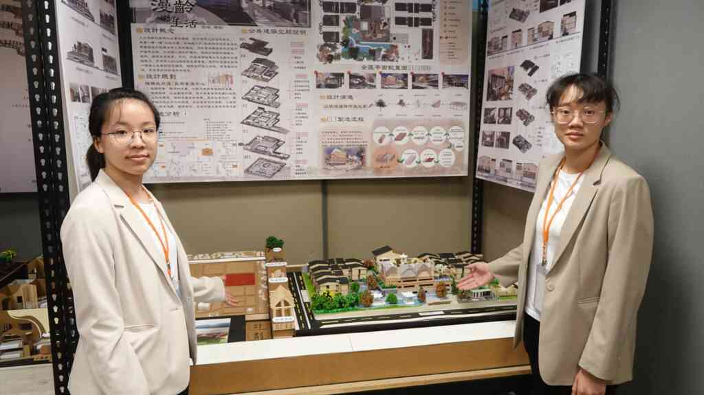 ▲建國科大空設系大四生黃湘棋、林慧玉聯手設計「慢齡生活」,以社區作為構想,設計老年人口住宅,希望讓居住在此的老年人都能感到安心及快樂。(記者林明佑攝)