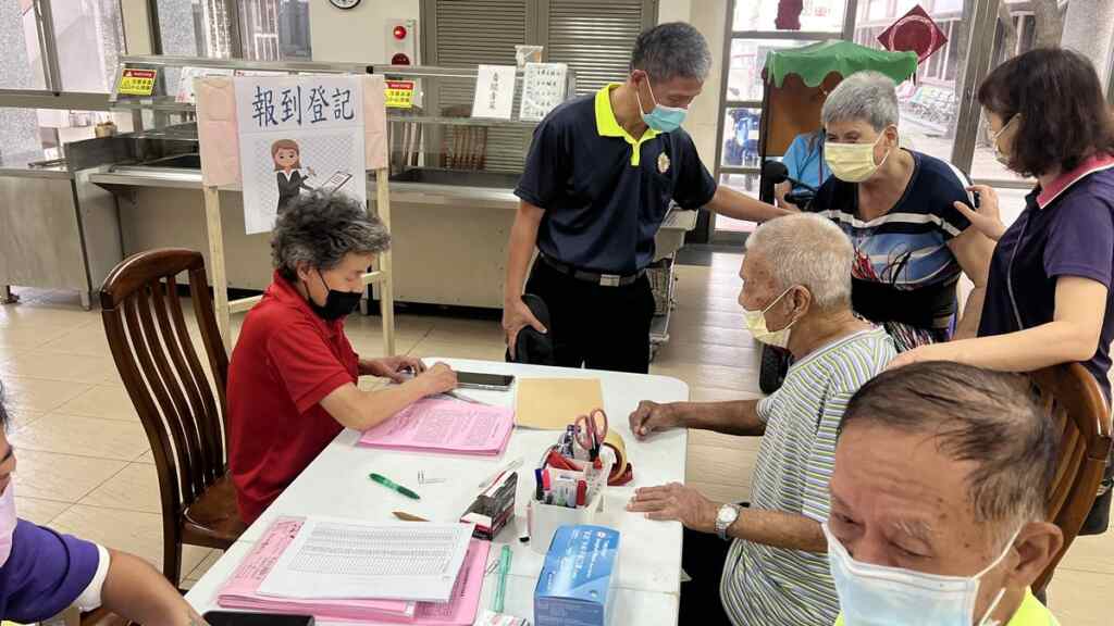 ▲彰化榮家主任蘇再勝提醒大家，除了接種流感疫苗外，日常生活中的良好衛生習慣，如勤洗手、戴口罩及做好咳嗽禮節等措施，也能有效降低流感的傳播風險。（記者林明佑翻攝）