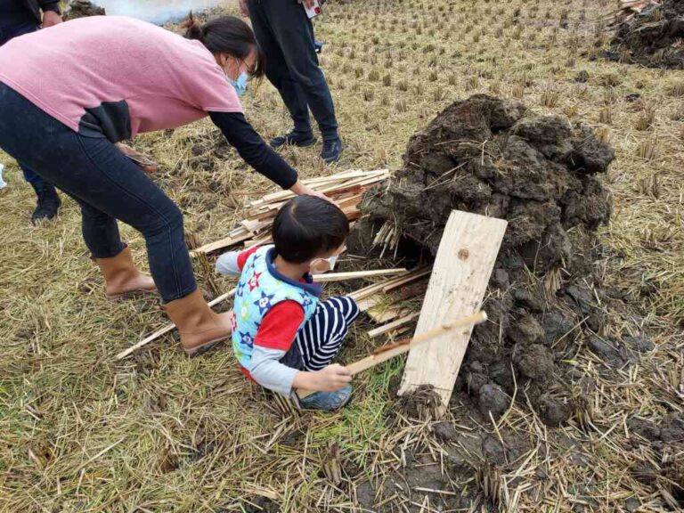 ▲「橫山學堂」社區學習課程，包含客庄食農教育、泰雅文化、古早童玩手工藝體驗等精彩內容。（新竹縣政府提供）