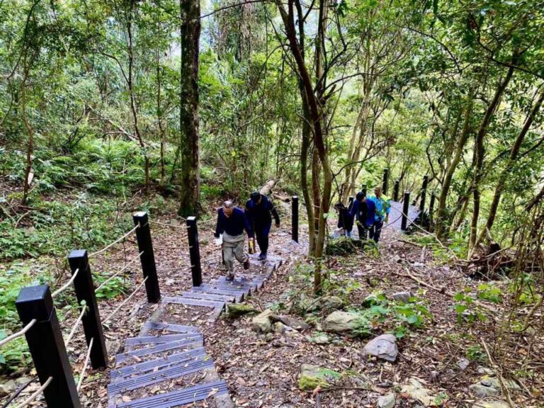 ▲台中市府將轄管的登山步道依行走難易度及所需時間分為四個等級，分別為親子級、休閒級、健腳級及挑戰級，讓民眾可依自身狀況選擇適合的路線。（台中市觀旅局提供）