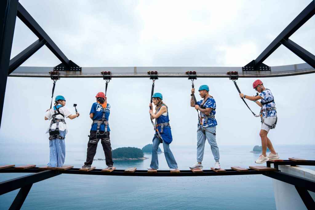 ▲《嗨!營業中》卡司陣容公佈郭泓志、莎莎、亂彈阿翔、鬼鬼吳映潔、姚元浩(好看娛樂提供)